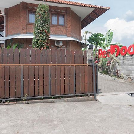 בנדונג Reddoorz Plus Near Dago Pakar מראה חיצוני תמונה
