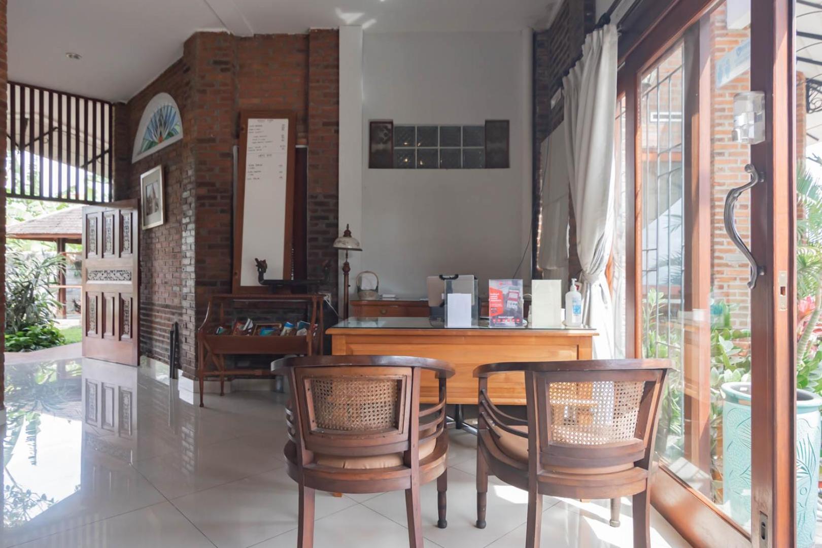 בנדונג Reddoorz Plus Near Dago Pakar מראה חיצוני תמונה