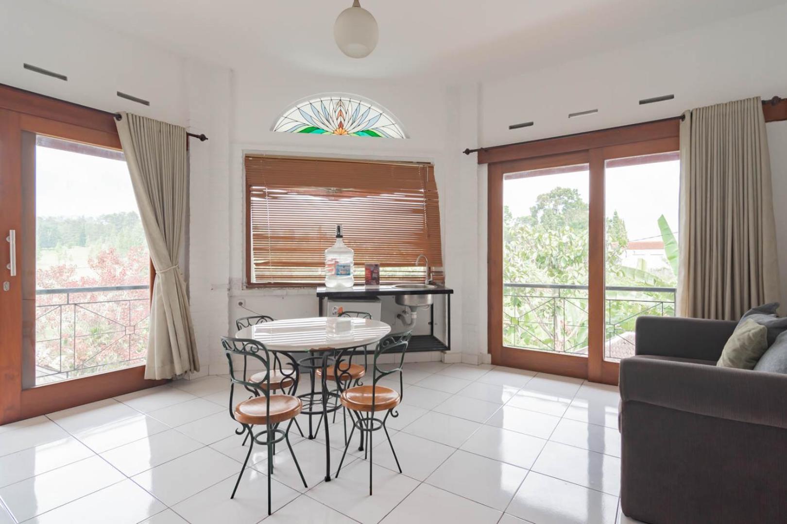 בנדונג Reddoorz Plus Near Dago Pakar מראה חיצוני תמונה